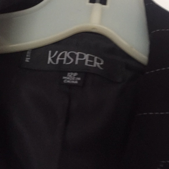 Pin strip pant suit - brand new - Picture 4 of 8